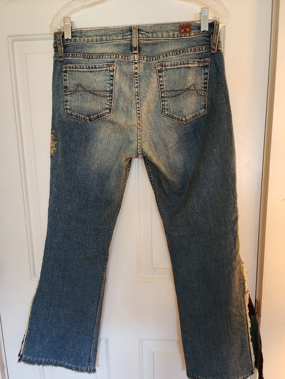 Allen B Low Rise Flare Jeans Floral Velvet Bell Bottom Festival Size 31 Hippie - Picture 7 of 16